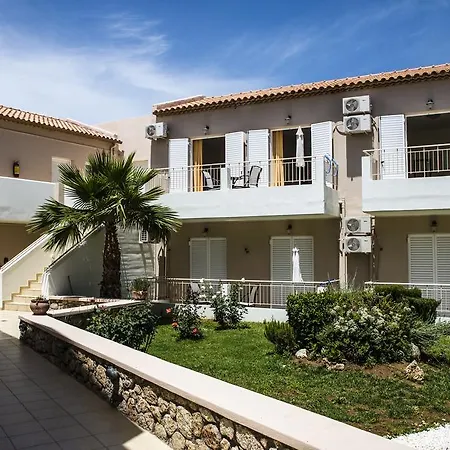 Mani's Rose Aparthotel 3*